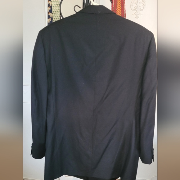Ermenegildo Zegna Double-Breasted Suit Jacket - Picture 15 of 16